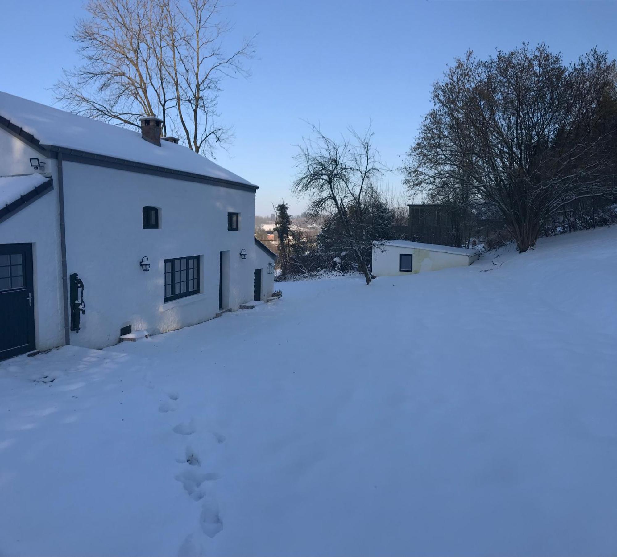 La Petite Maison Blanche Wanze Exterior photo